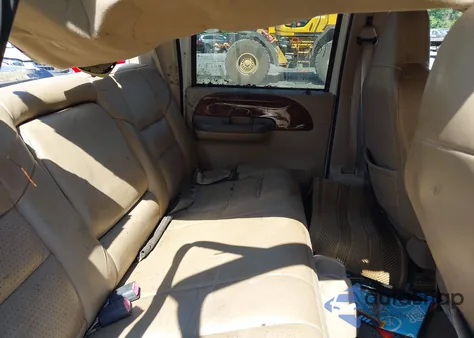 2001 Ford F-250 Lariat/Xl/Xlt z USA, uszkodzony, nr VIN 1FTNW21F21ED26003